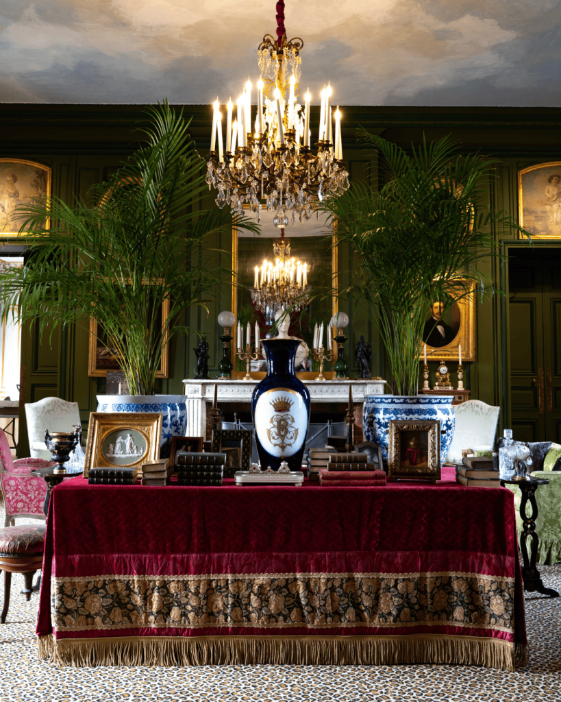 Château de Breteuil "Jacques Garcia réenchante Breteuil" - Le salon Empire